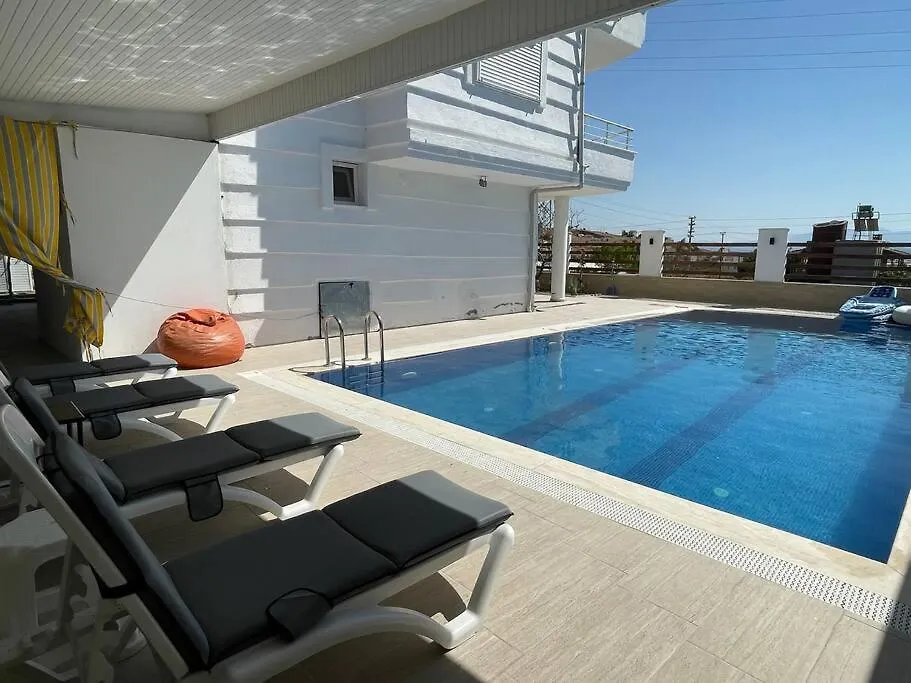 White House Villa Candarli